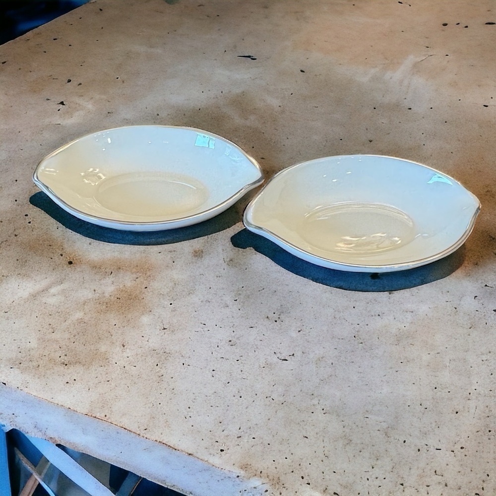 Lenox Olympia Lemon Shaped Ivory Color with Platinum Trim Trinket Dish